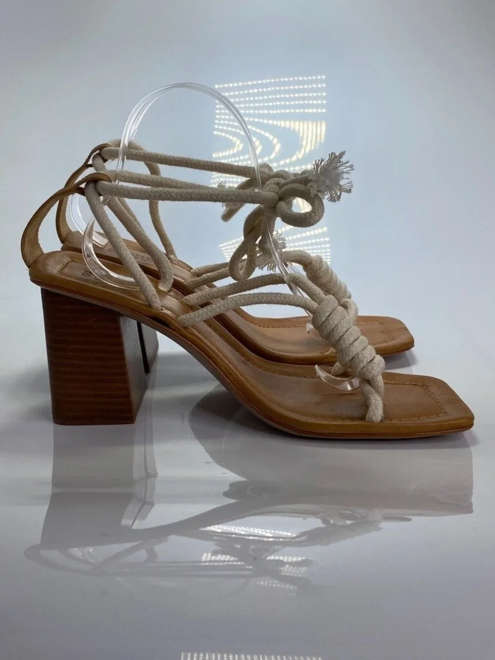 Schutz Women's Angieh  Cream Leather Lace-Up Stacked Heel Sandals Sz 10